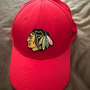 adidas Men's Red Chicago Blackhawks  cap